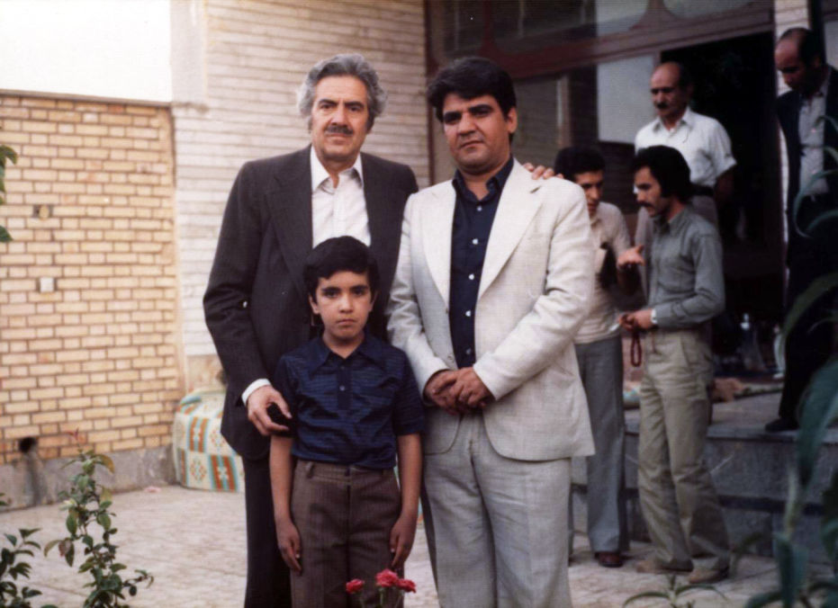 Omid Sayareh American Iranian music Composer and Santour Player in Los Angeles