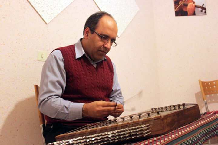 Omid Sayareh Iranian American Music Composed and Santour Player