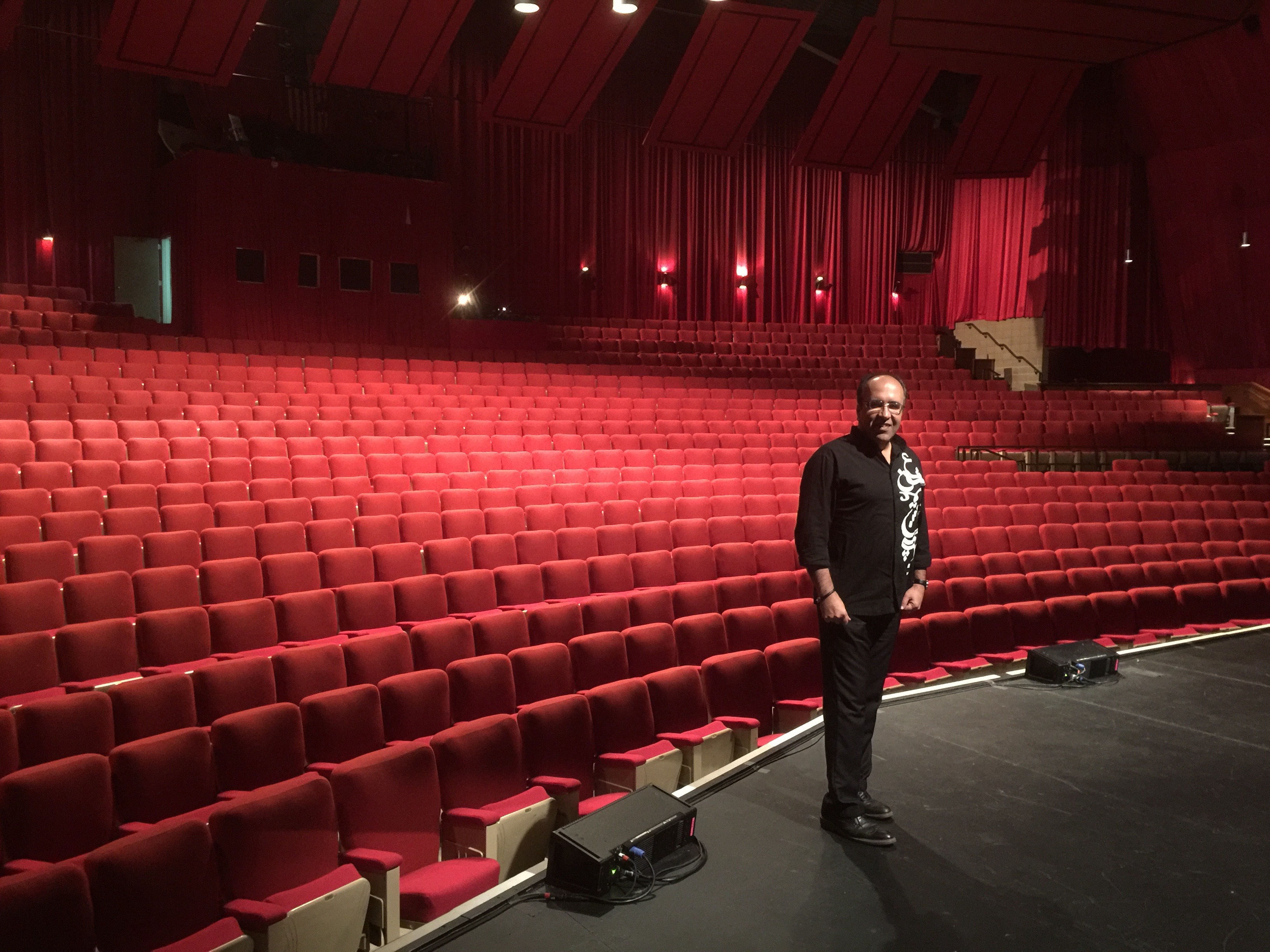 Omid Sayareh American Iranian music Composer and Santour Player in Los Angeles