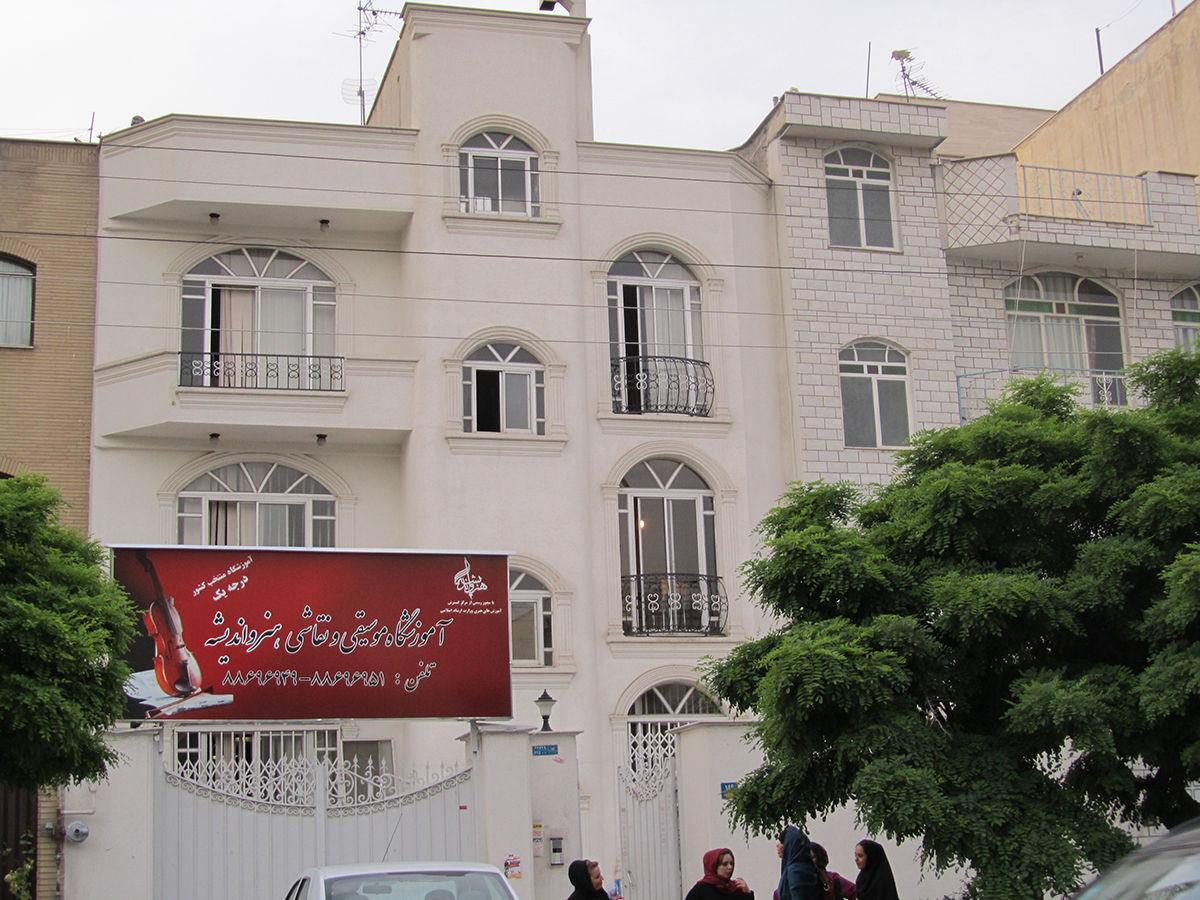 Omid Sayareh American Iranian music Composer and Santour Player in Los Angeles